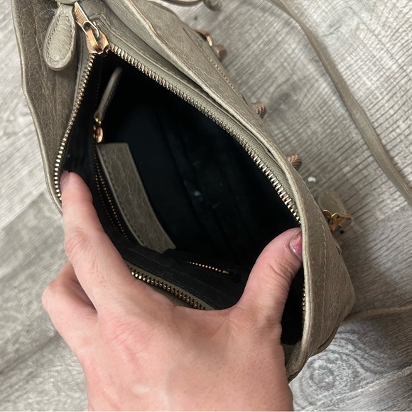 BALENCIAGA Agneau Giant 12 Rose Gold Hip Papyrus Crossbody - Picture 7 of 7